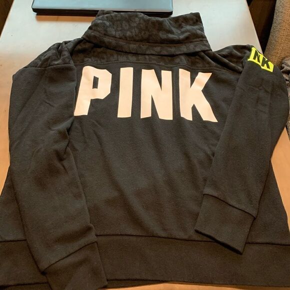 Pink big neck sweat shirt - Picture 1 of 5